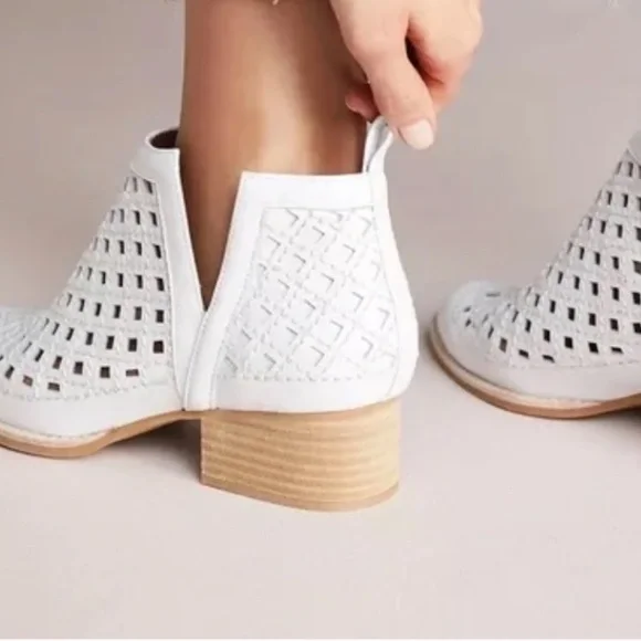Jeffrey Campbell Cutout Taggart Booties | White Leather | - Picture 4 of 16